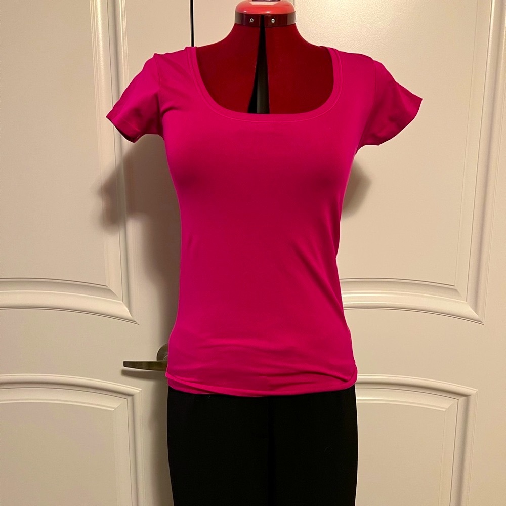 NWOT WHBM Raspberry stretch T shirt size Various